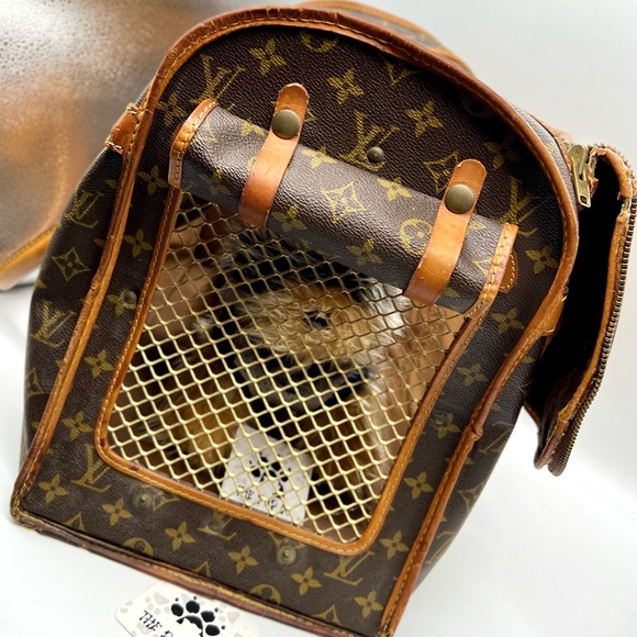 SOLD Louis Vuitton Pet Carrier - Picture 2 of 16